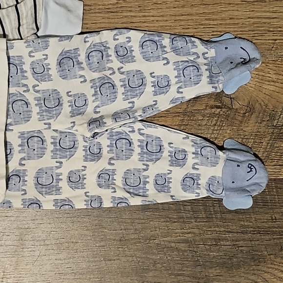 *BUNDLE* 3 BABY BOY OUTFITS 3TO6MO. - Picture 3 of 7